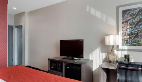 King Room - Non-Smoking