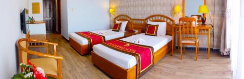 Double or Twin Room with City View