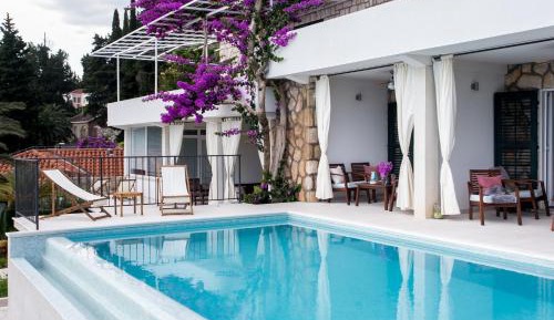 One Bedroom Apartment with Terrace and Sea View