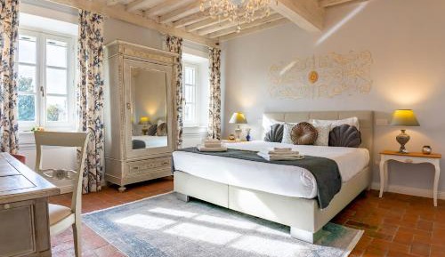 Queen Room with Pool View