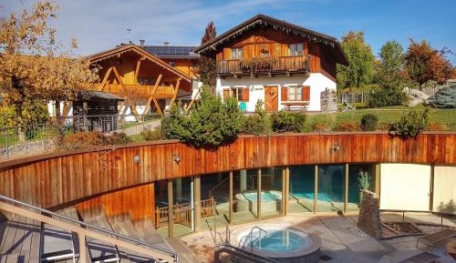 Superior Chalet Jacuzzi