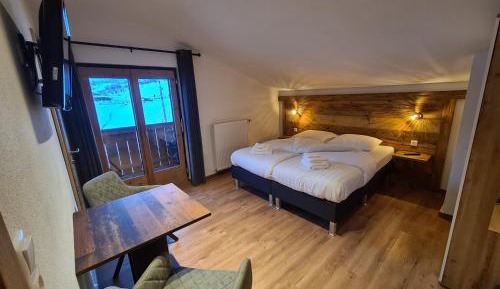 Quadruple Room with Balcony