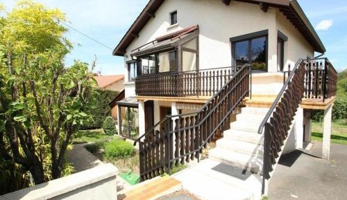 Holiday Home (4 Adults)