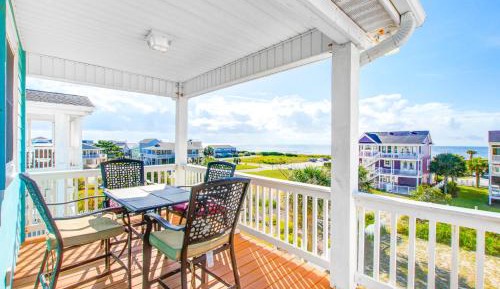 Five Bedroom Holiday Home