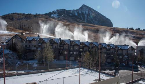 Plaza 2 Bedroom 2 Bath 5 Peak