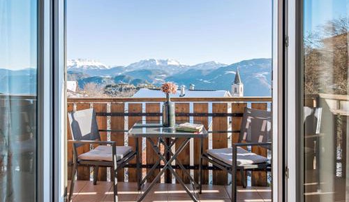 Superior One-Bedroom Apartment with Balcony