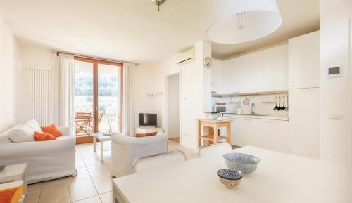 Apartment with Garden View