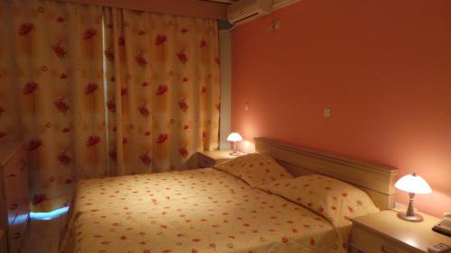 Studio (3 Adults)