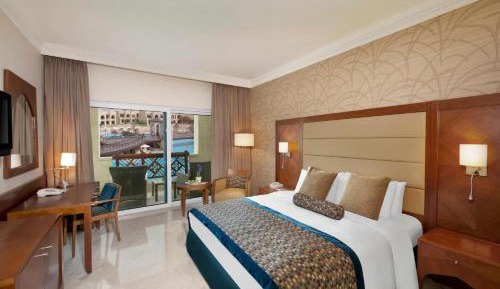Standard King Room with Pool View