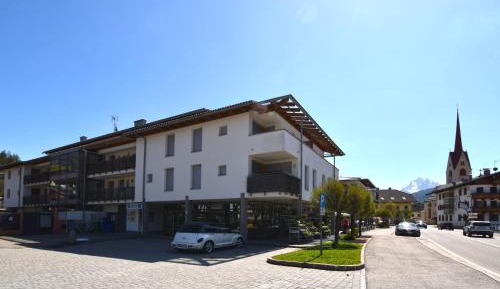 AT 141 - Via Pusteria 4/B, Roulette