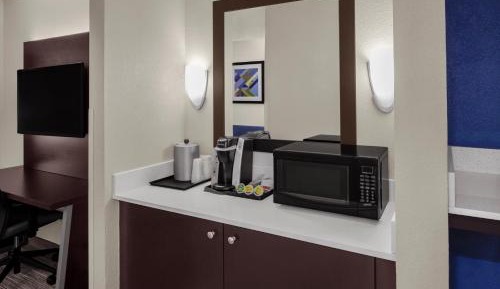 Suite with Two Queen Beds and Jetted Tub