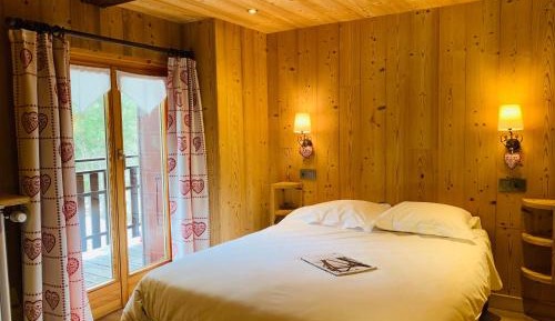 Double Room with Mountain View