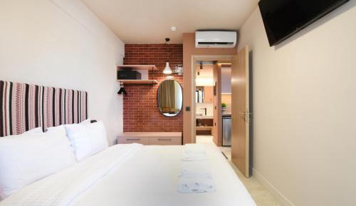 Luxury Quadruple One-Bedroom Suite