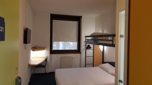 1 Double Bed