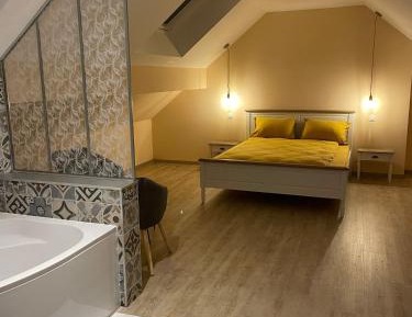 Large Double Room