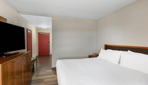 King Room - Mobility Access/Hearing Accessible