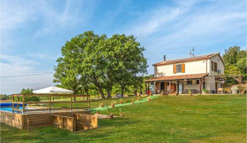 Three-Bedroom Holiday Home 