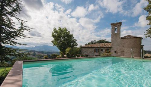 Six-Bedroom Holiday Home