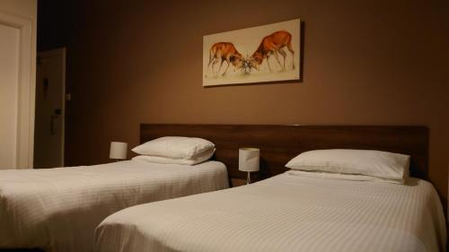 Twin Room with Private Bathroom