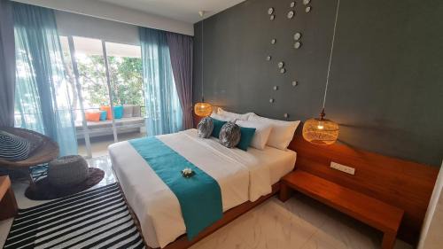 Deluxe Double Room with Sea View