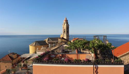 Double Room with Balcony and Sea View
