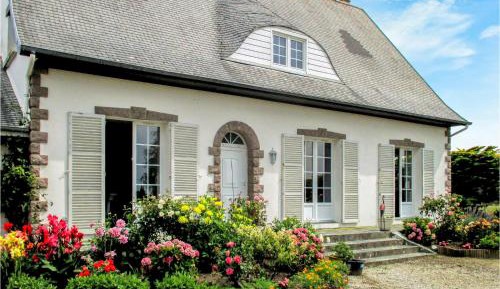 Five-Bedroom Holiday Home