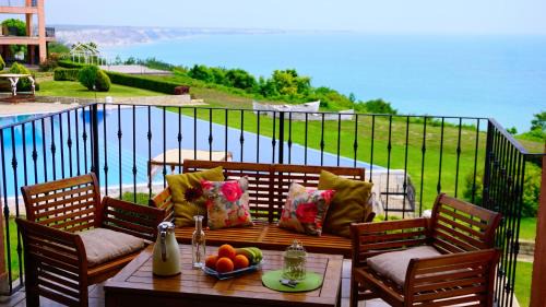 Apartment with Sea View