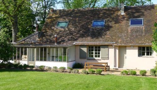 Cottage with Garden View