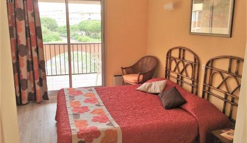 Chambre double standard côté Aqualand avec terrasse sans climatisation
