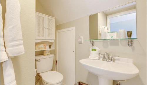 Garret Room