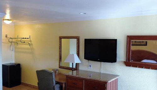 King Room - Non-Smoking