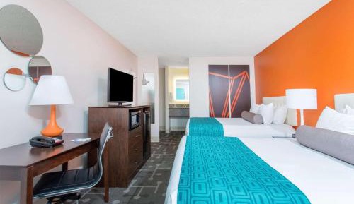 Queen Room with Two Queen Beds - Non-Smoking