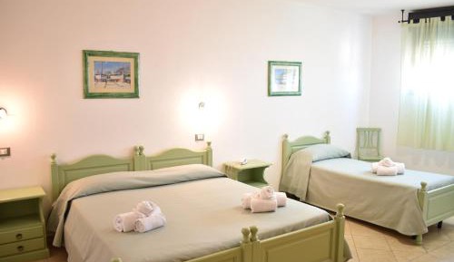 Triple Room