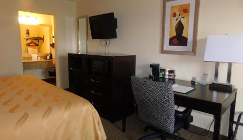 King Room - Non-Smoking