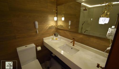  Double or Twin Room with Sea View (2 Adults + 1 Child)