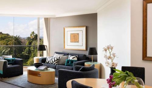 One-Bedroom Apartment with Harbor View