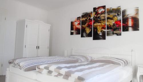 Twin Room with Private Bathroom