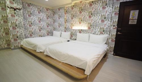 Quadruple Room with Bath