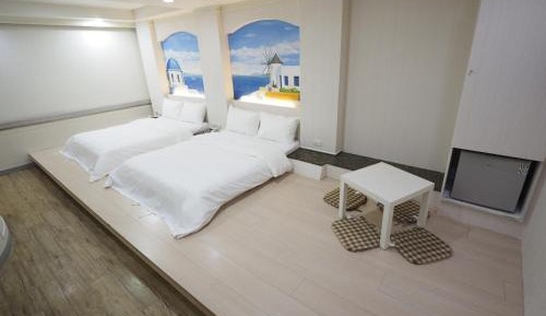 Classic Quadruple Room