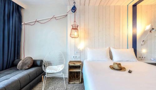 Double Room with Sofa Bed and Countryside View