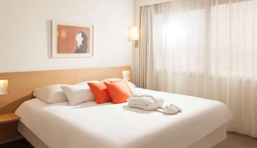Superior King Suite with Double Sofa Bed
