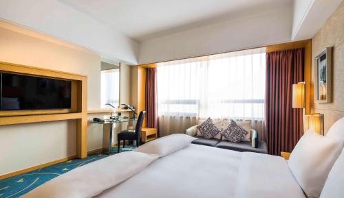 Executive King Bed