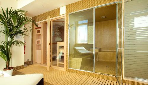 Double or Twin Room with Spa Access
