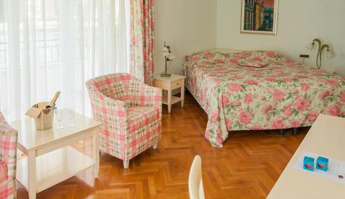 Double Room with Balcony and Sea Side