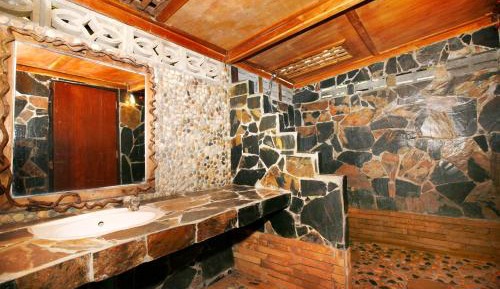 On the Rocks Bungalow