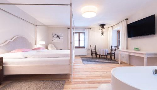 Large Double Room