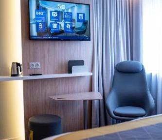 Standard Queen Room - Free Breakfast