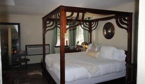 Queen Suite