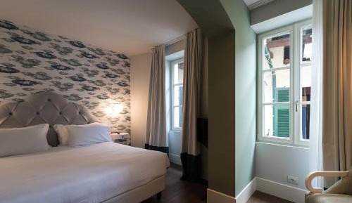 Deluxe Double or Twin Room with City View