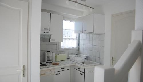 One-Bedroom Apartment (5 Adults) - 29 rue des Rochemarines